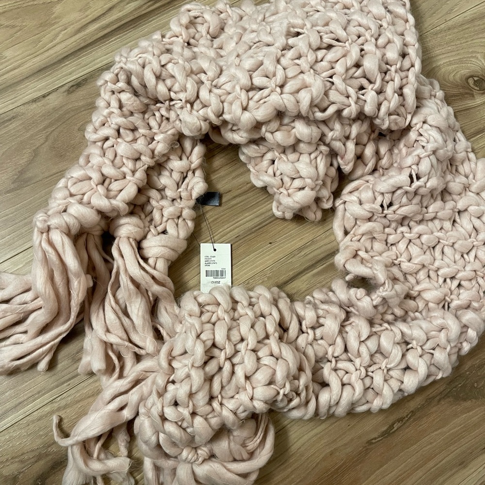 Chunky Knit Pink Scarf